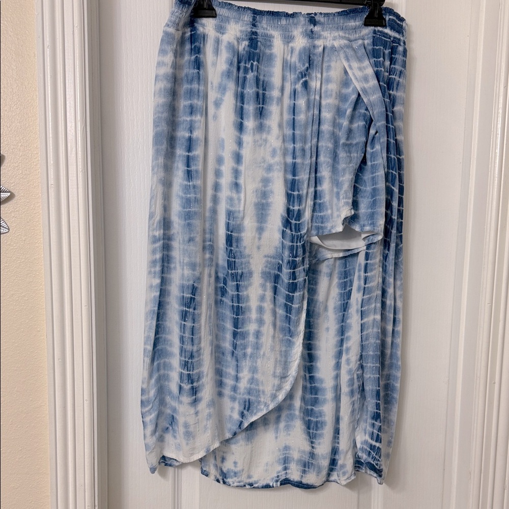Justice blue and white silver sparkly thread skirt with lined shorts size 20 plu